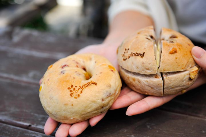 オーガニック＆フェアトレードもあります。　【muginami BAKERY】