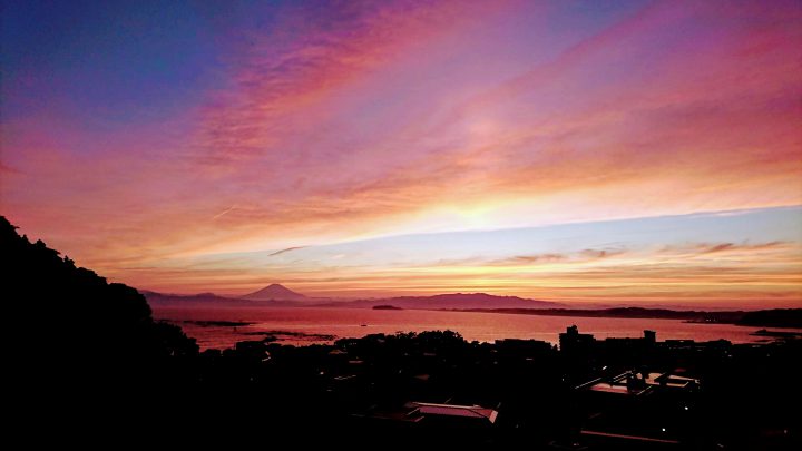 夕焼け絶景スポット　【あじさい公園】